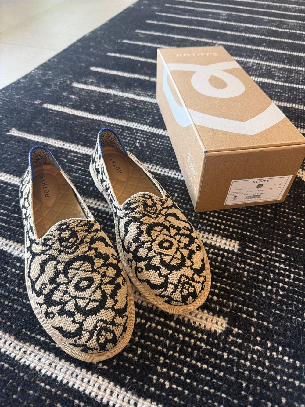 Rothy's Black and Tan/Cream Floral Knit Slip-On Flats 8